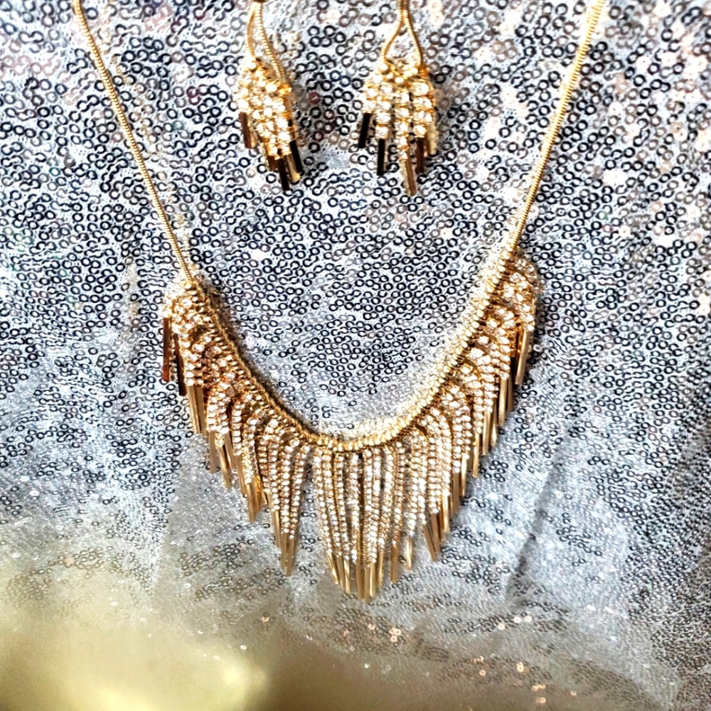 Zi collection necklace
